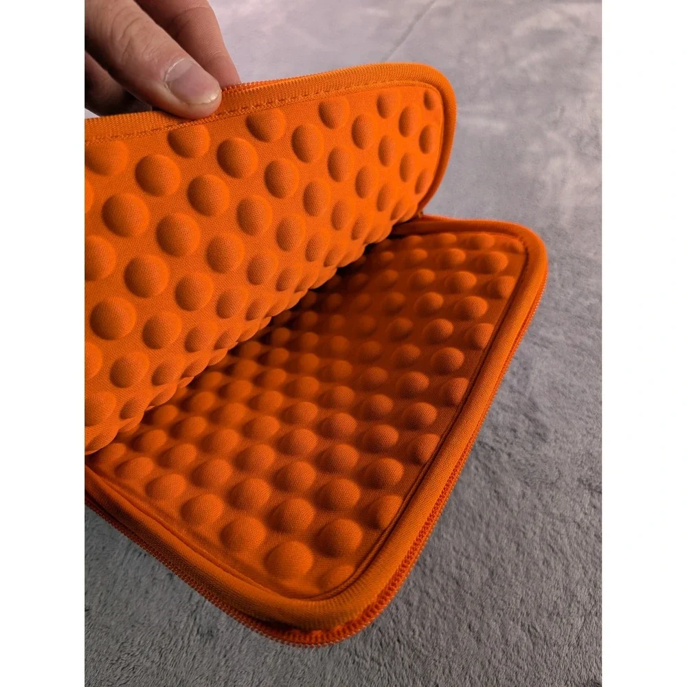 Realtree APG Camo Tablet Sleeve Case Orange Bubble Padded Interior 10.5x8 Inch